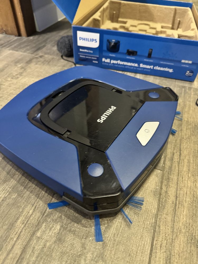 Робот-пилосос Philips FC8792