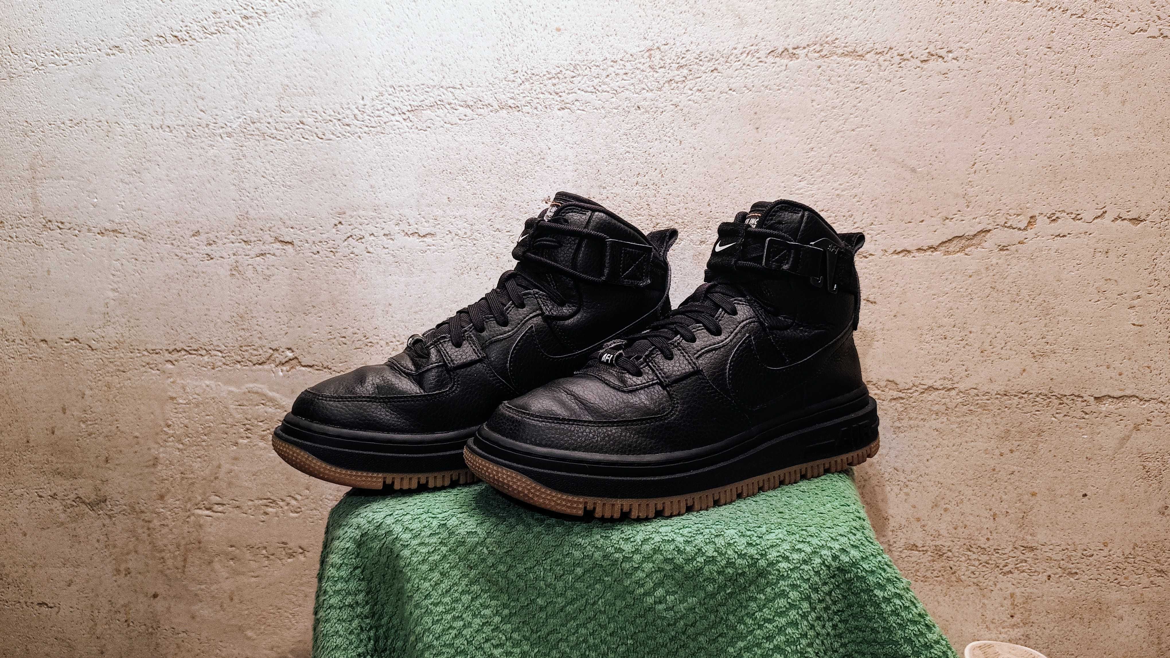 NIKE AIR FORCE 1 HIGH UTILITY 2.0 r.41 skóra stan bardzo dobry