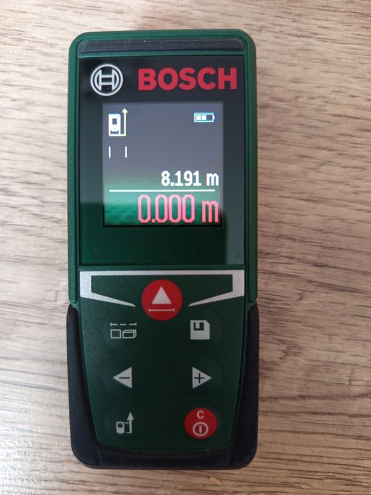 Продам Рулетку лазерну  Бош 40 м  50 м