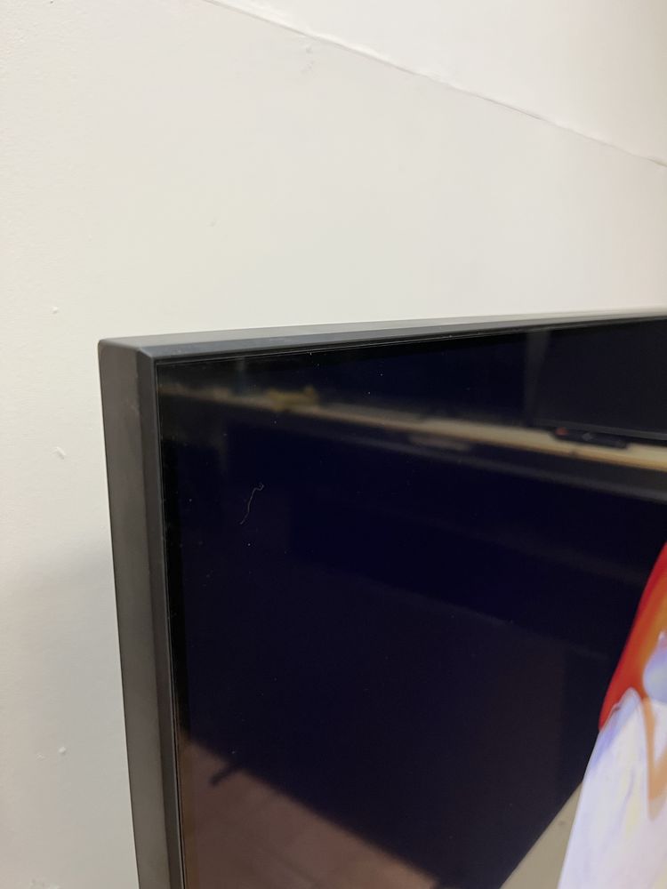 Samsung 50 -дюймів 4K Smart TV.Wi-Fi, Bluetooth, Tizen,2021рік