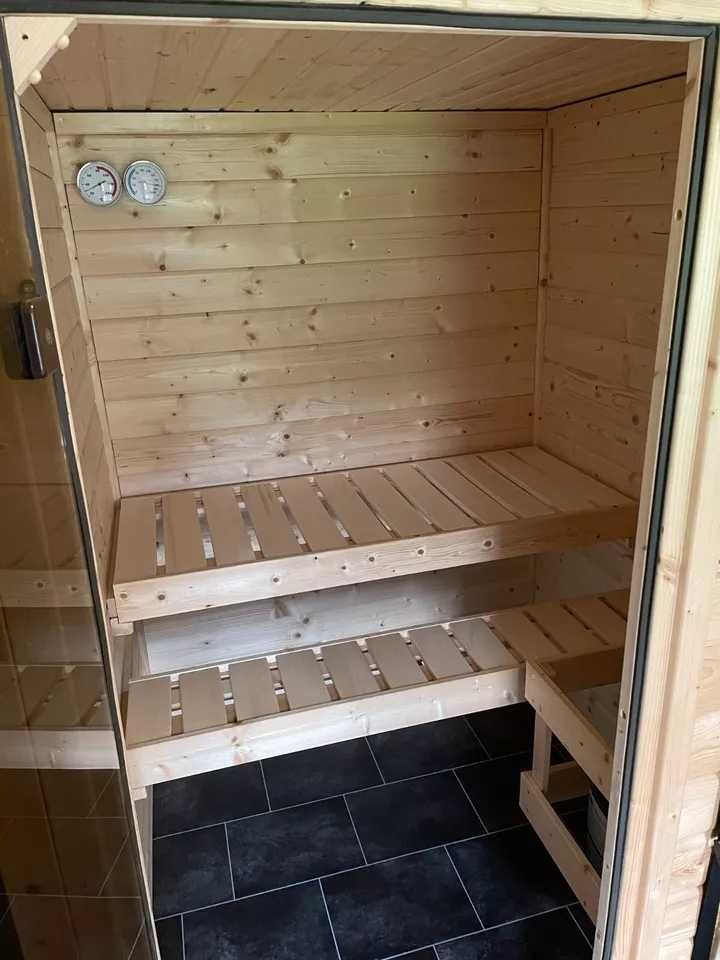 Sauna FIŃSKA ogrodowa na zewnatrz Karibu z DREWNA piec 230V zewnętrzna