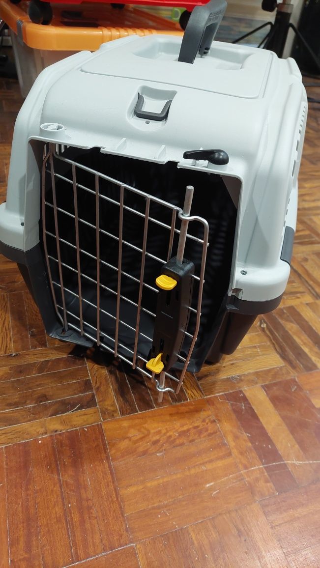 Caixa Transportadora Rígida para gato COMO NOVA