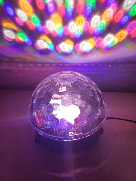 Super efekt Półkula LED USB/BT z wbudowanym głośnikiem+pilot