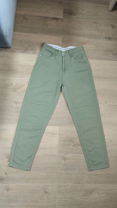 Новые джинсы МОМ. Супер качество! Р:28 и  27