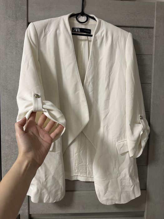 Продам піджак Zara 100 грн розмір М