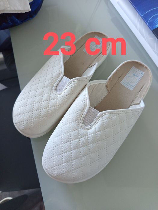 Damskie kapcie, r.36 , nowe