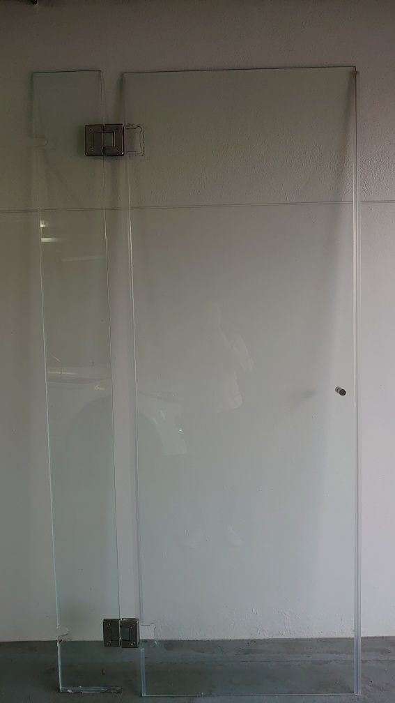 Vendo Porta de Vidro de 8milimetros para Base de Chuveiro de 90cm