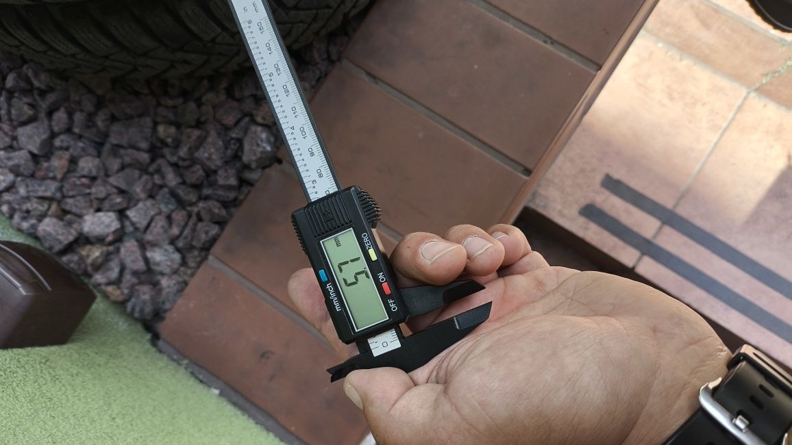 Para opon zimowych 165/65 r15 ładne na kilka sezonów