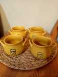 Bulionówki ceramiczne , żółte . 4 sztuki.