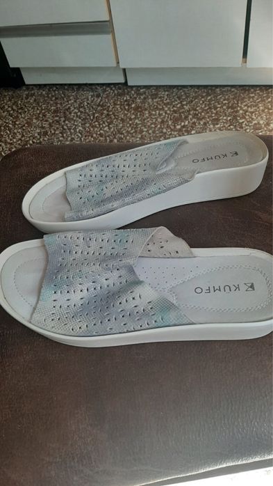 Шлёпки Kumfo кожа 39 ( 25 см)  350 грн