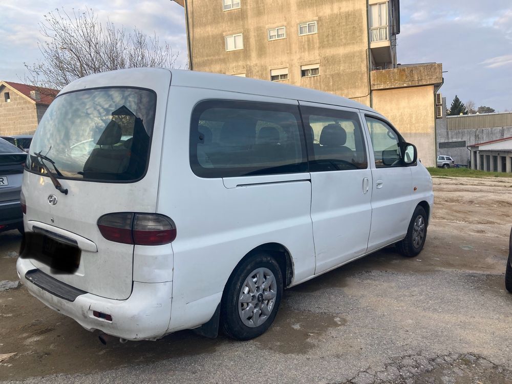 Hyundai  H1 2.5 diesel 9 lugares