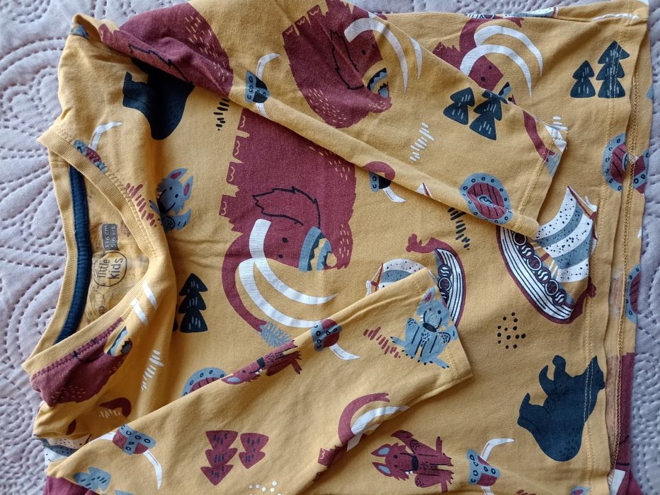 Bluzki z długim rękawem 110