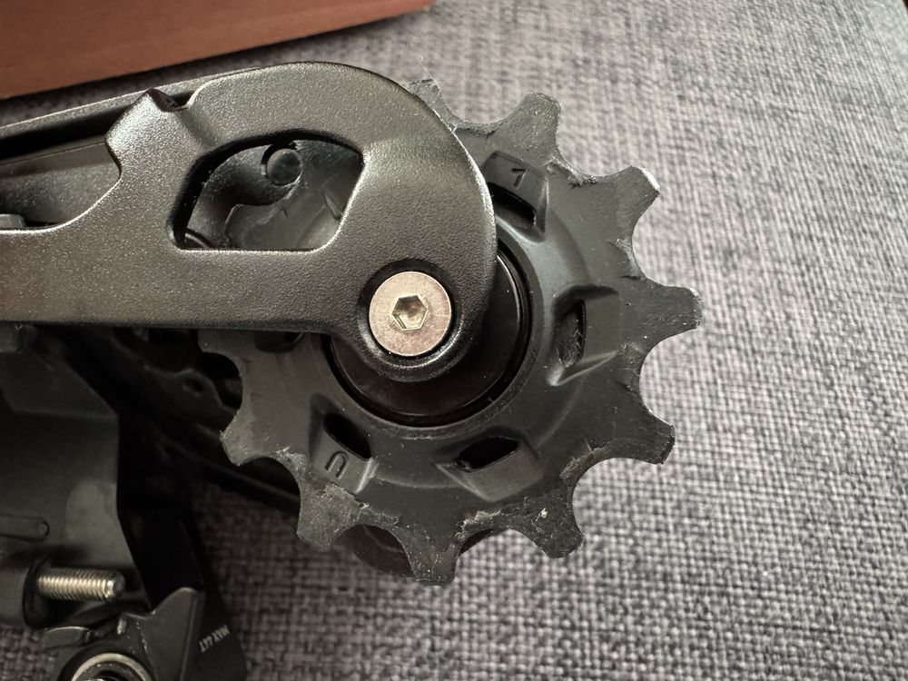 SRAM APEX XPLR AXS 44T przerzutka tylna gravel szosa elektroniczna 12s