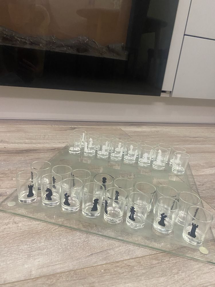 Настільна гра шахи шахмати