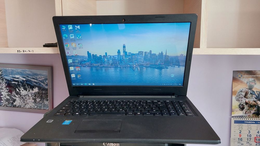 Lenovo ideapad 100 i3 5005/ssd 256/ram 4 gb