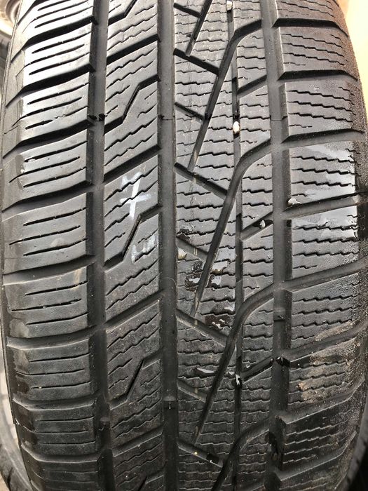 Шини Delinte 235/60 R18 107V, всесезонна резина