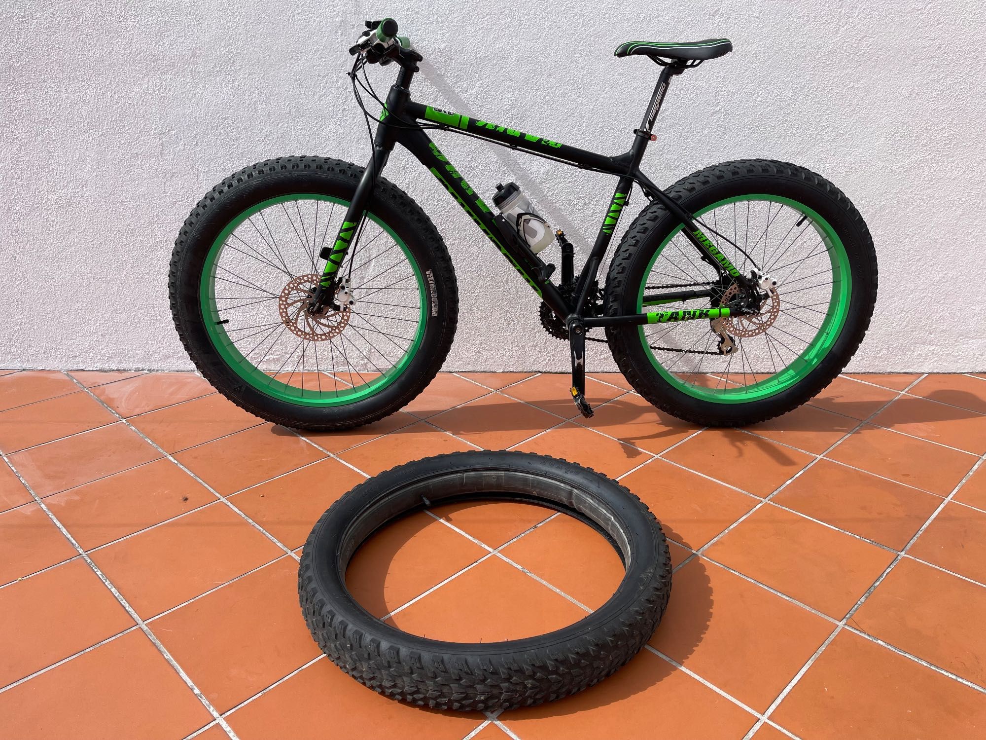 Bicicleta Megamo Tank (Fat Bike BTT)