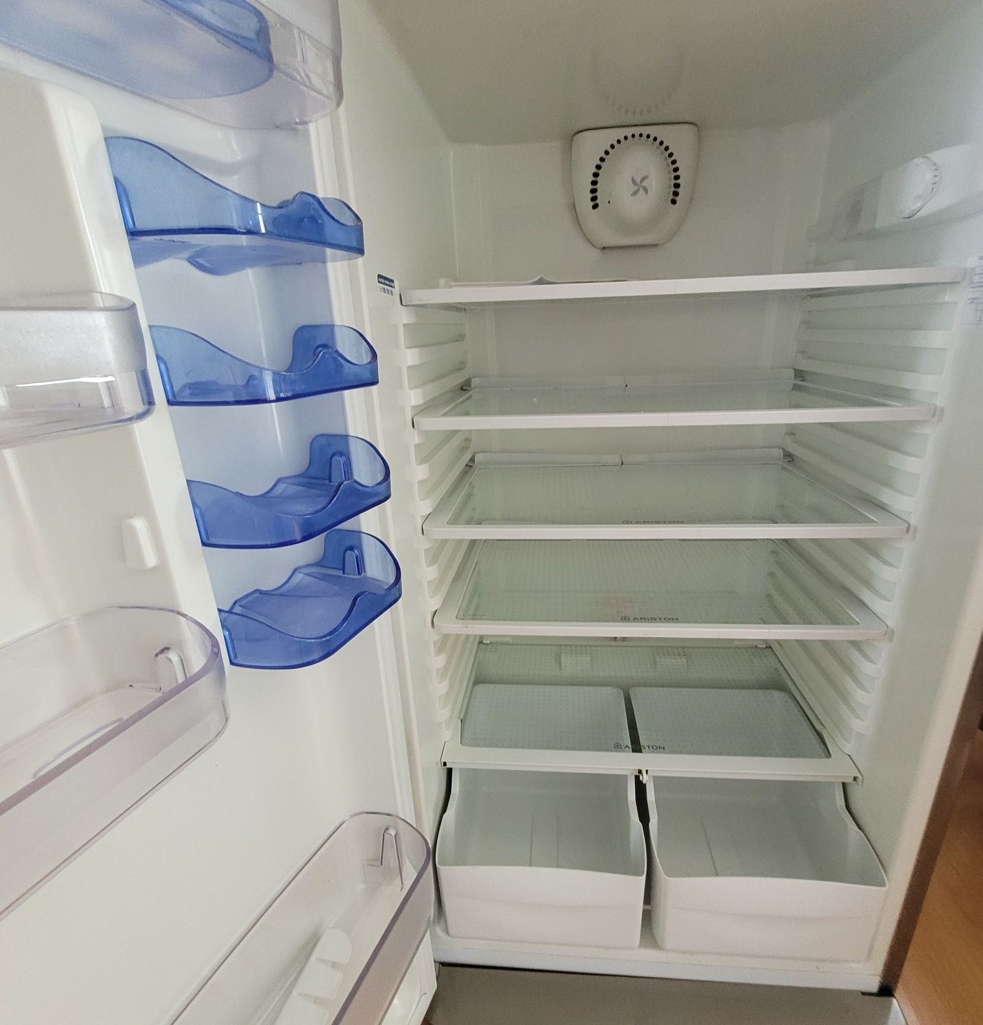 ARISTON xxl olbrzymia lodówka 70cm x 180cm z zamrażalnikiem