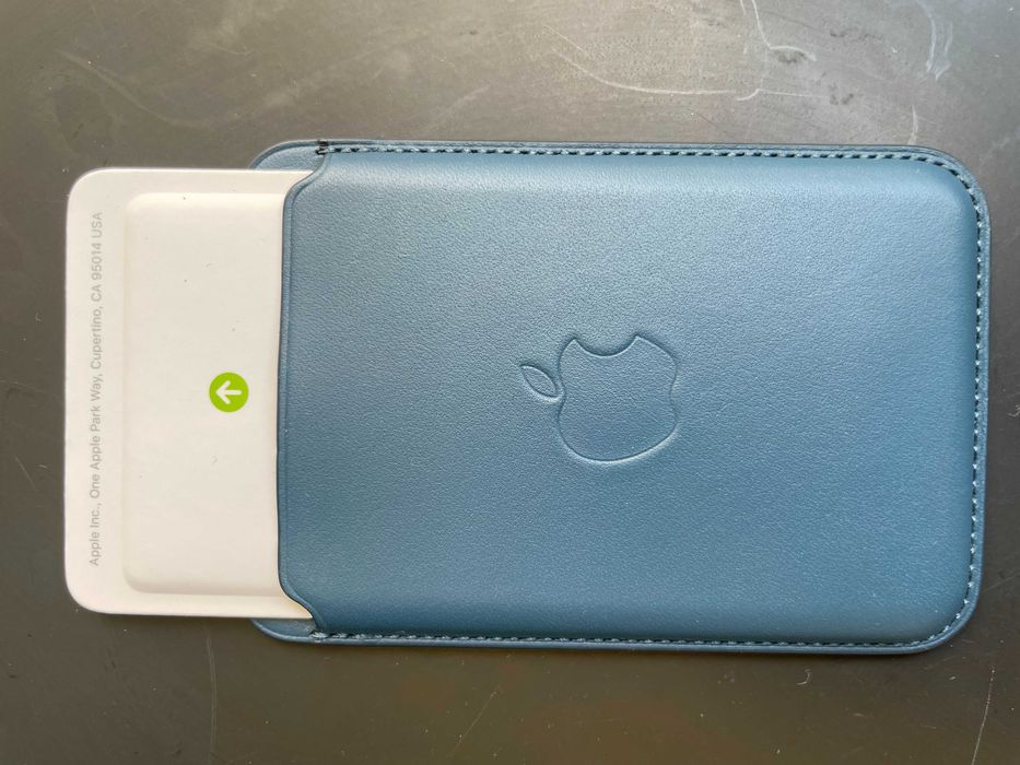 APPLE iPHONE LEATHER WALLET - MAGSAFE
