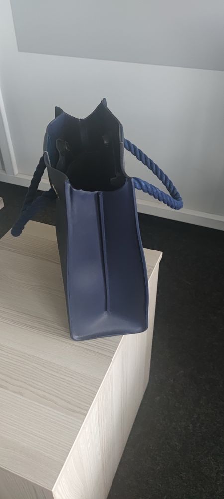 Sprzedam torebke obag z akcesoriami
