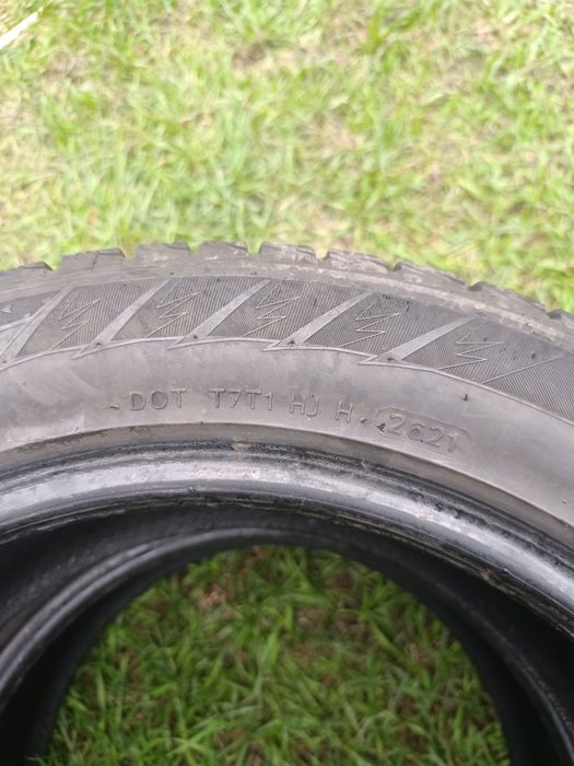 Б/у зимова гума 215/55 R17 Hankook