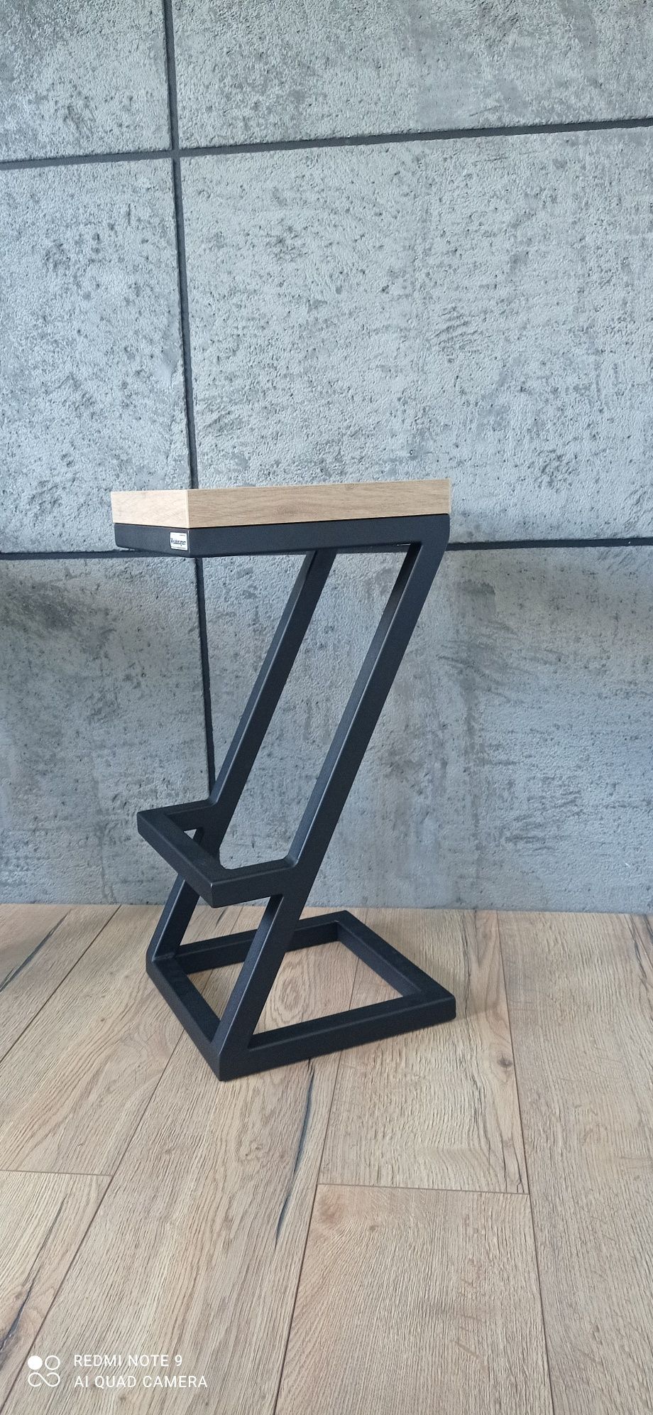 Hoker loft stołek taboret