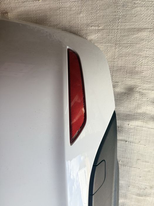 Pára-choques traseiro VW Golf VI