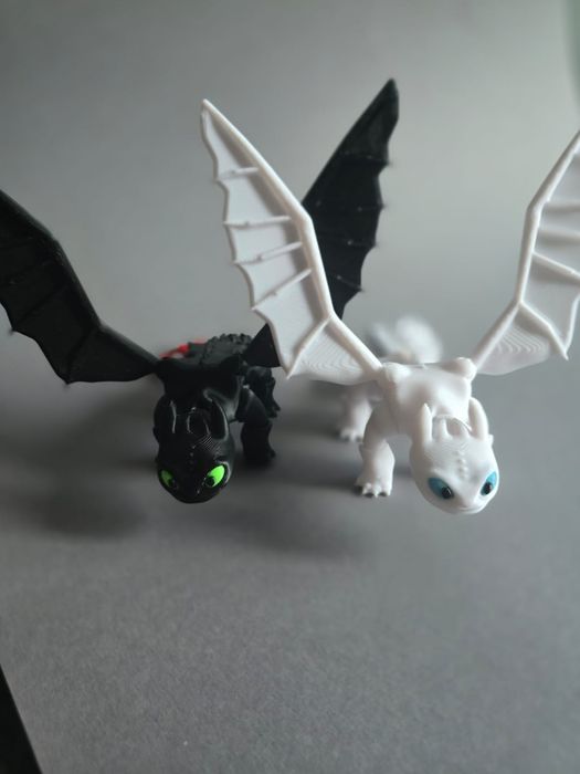 Magnetyczne Figurki 3D – Szczerbatek i Biała Furia