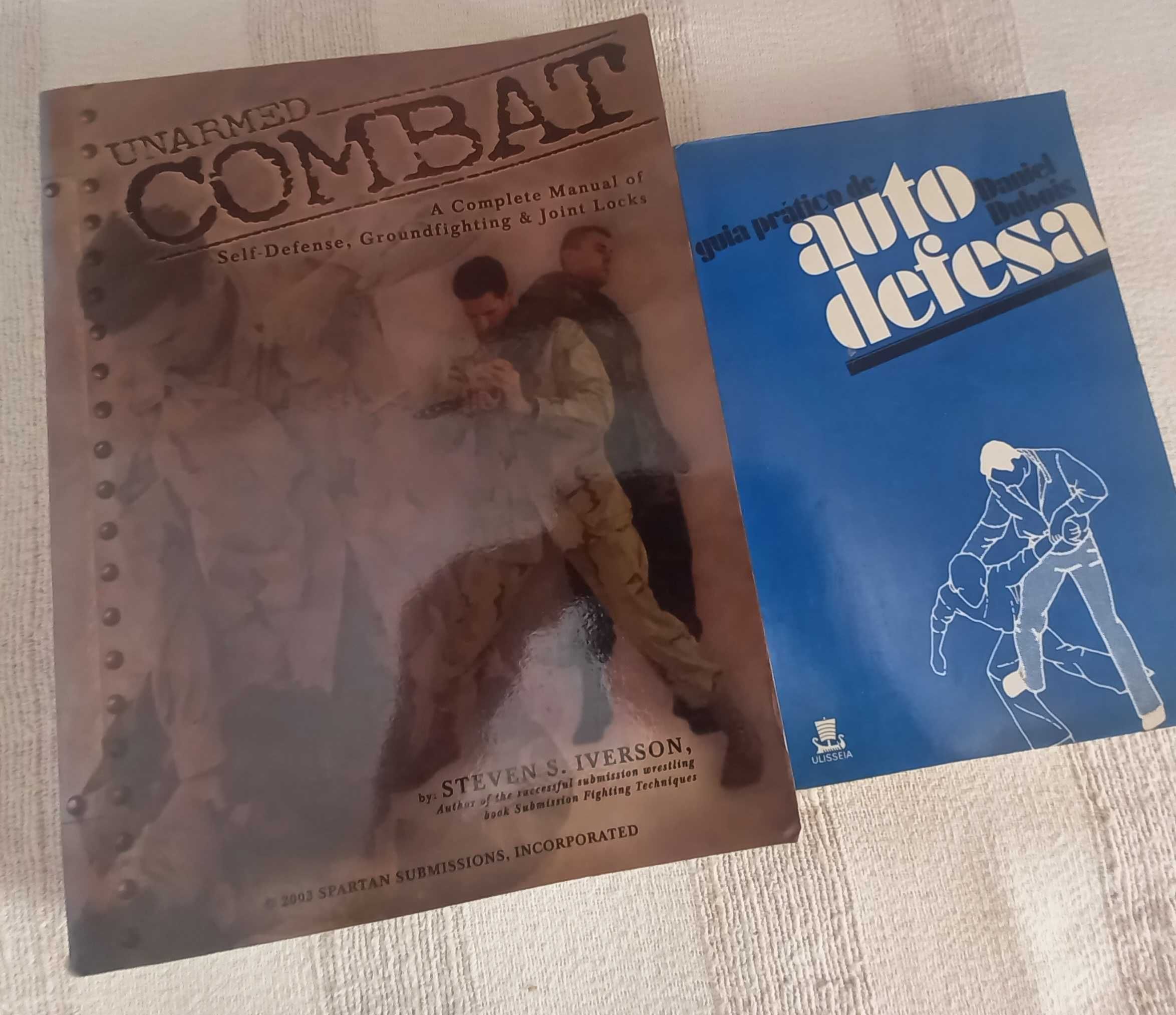 Livros de técnicas de combate e auto defesa