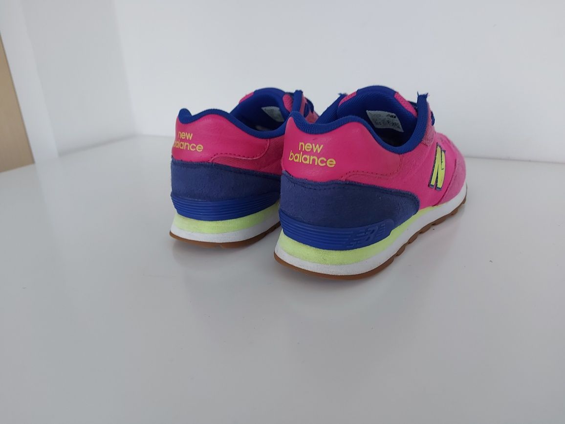 Buty dziecięce New Balance w rozmiarze 34,5