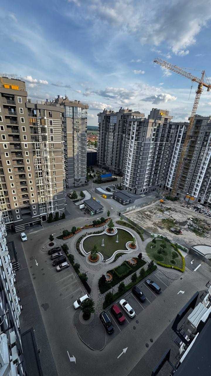 Ваша квартира в елітному ЖК з басейном кінотеатром та торговим центром