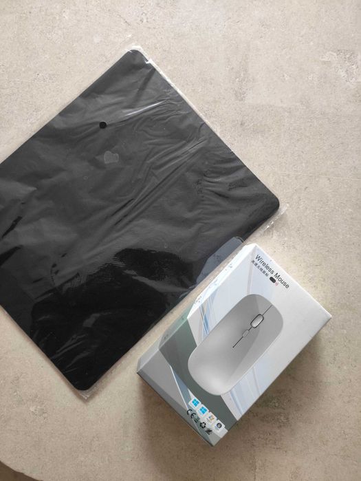 Etui Samsung ładowarka 2 nawigacje telefon głośniki myszka telefon