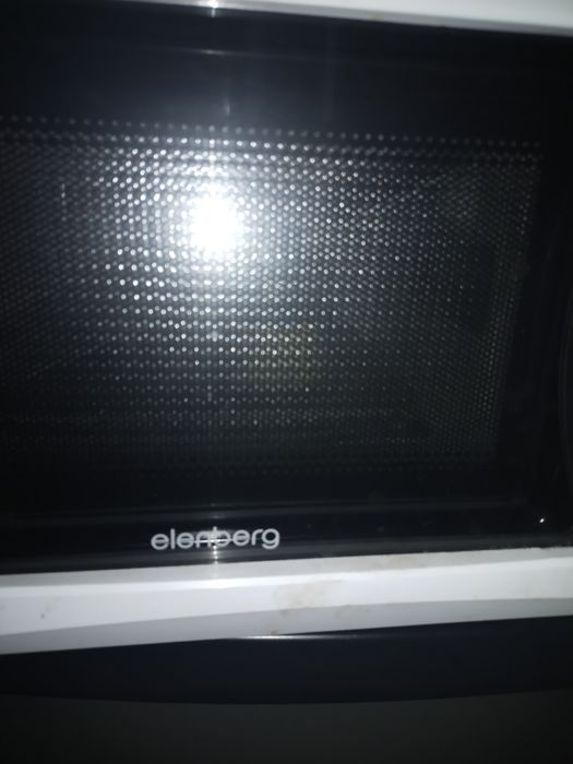 Продам микроволновку на запчасти