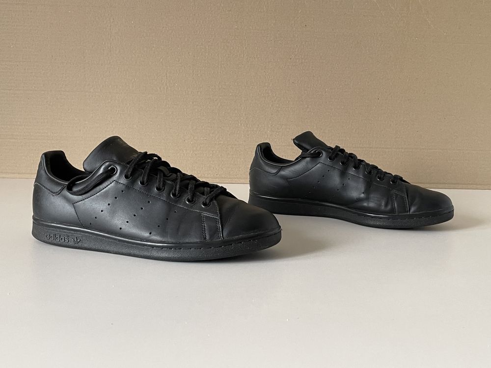 Adidas Stan Smith total black шкіряні кеди кросівки р. 44 оригінал