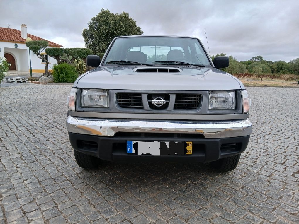 Nissan Navarra D22