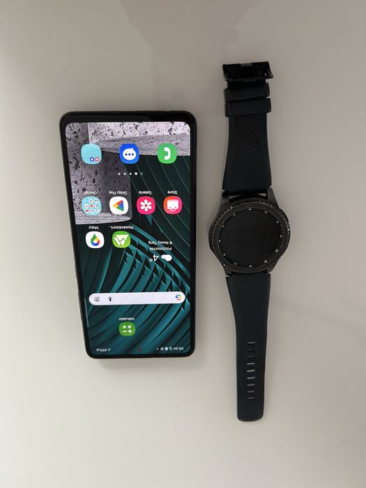 Sprzedam telefon Samsung Galaxy a52s wraz z zegarkiem