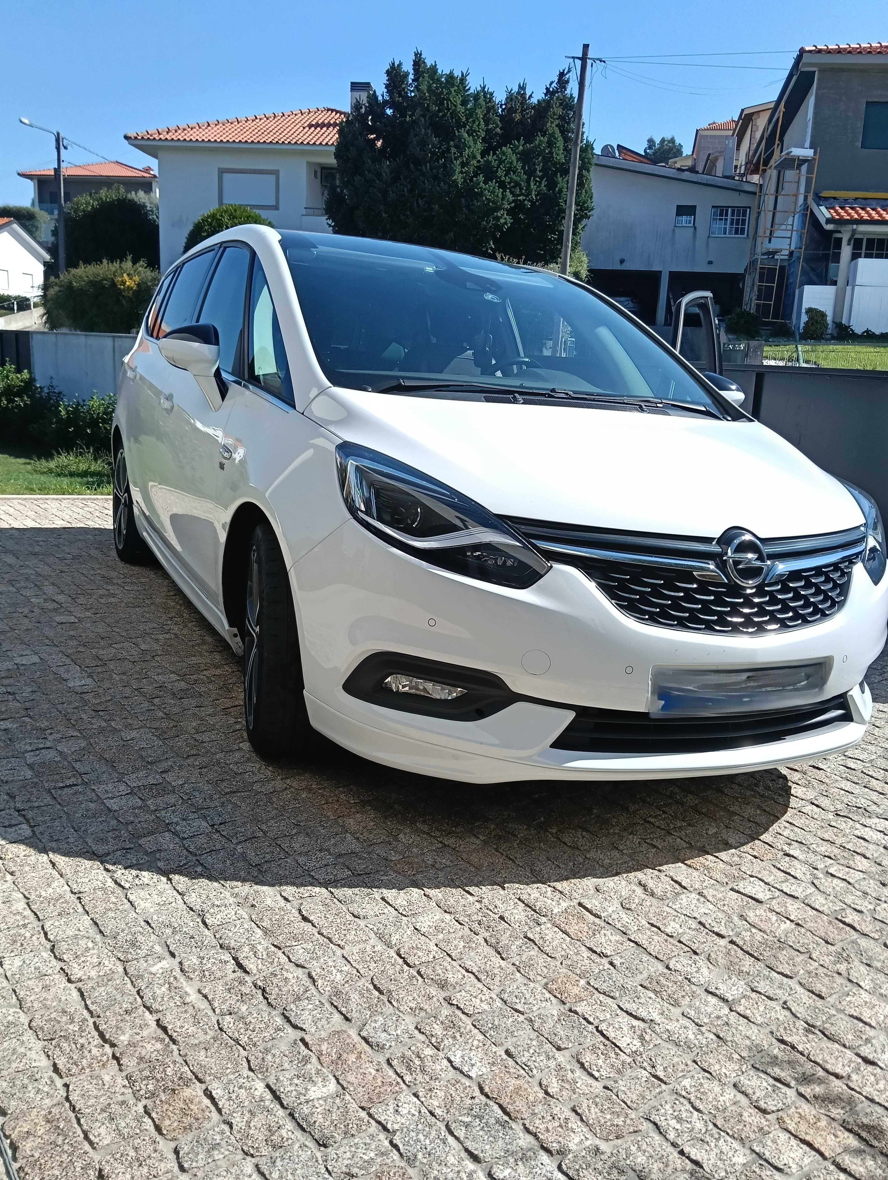 Opel Zafira 2.0 CDTi OPC Line – 7 Lugares com Luxo e Desempenho!