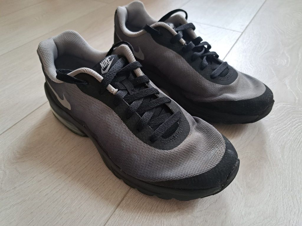 Nike air max invigor rozmiar 40