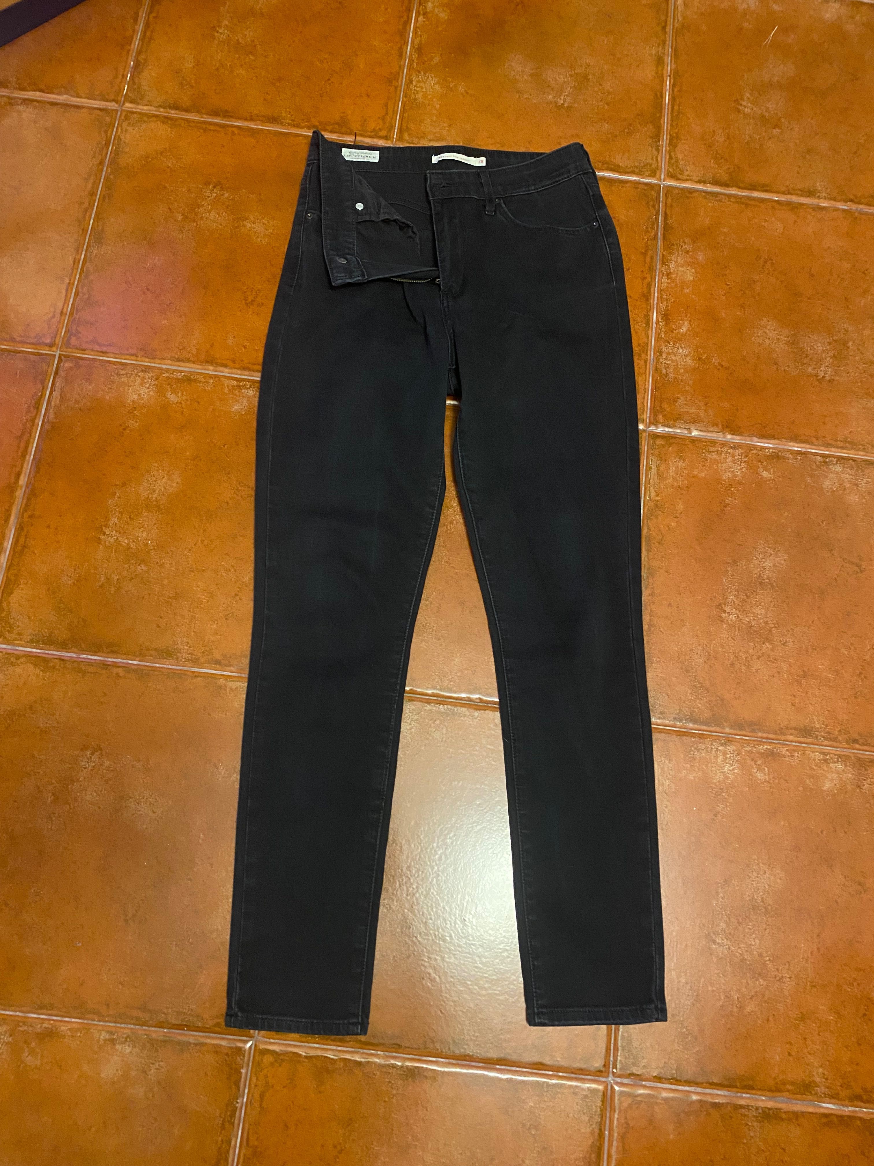 Calça marca Lev’is em ótimo estado