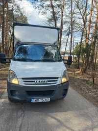 Iveco Daily  kontener z windą