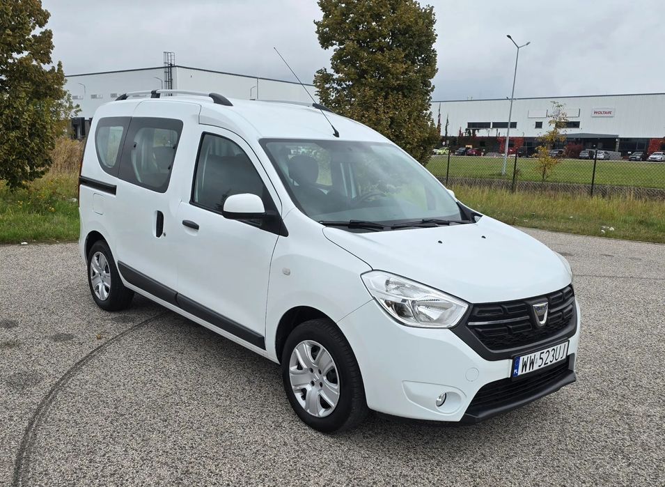 Dacia Dokker Polski salon malutki przebieg faktura VAT 23