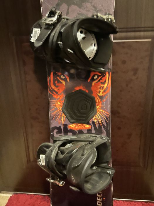 Deska snowboard 109cm w zestawie z butami 35