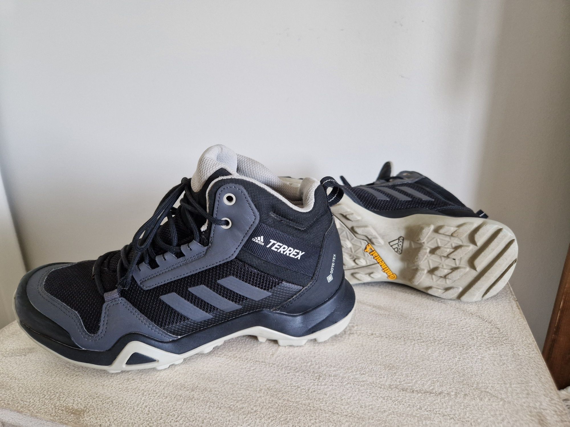 Buty adidas 40 TERREX AX3 mid GORE-TEX hiking