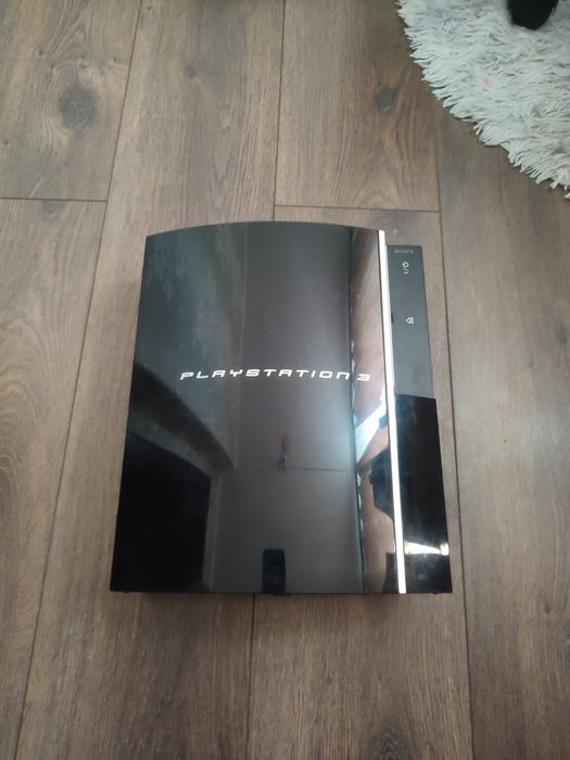 Продам плейстейшен 3 SONY  2000 грн