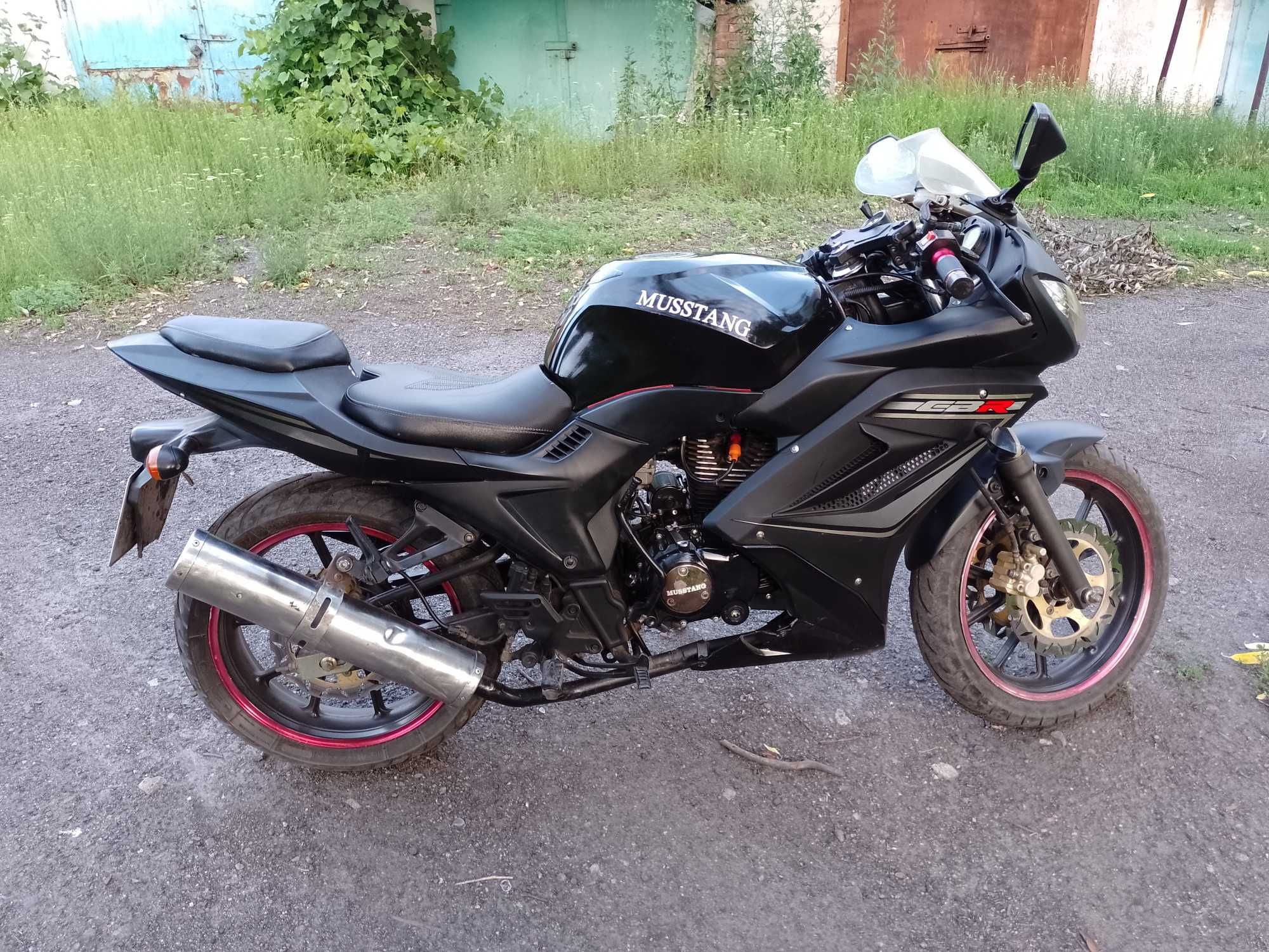 Очень СРОЧНО!!!Продам Musstang mt200-10