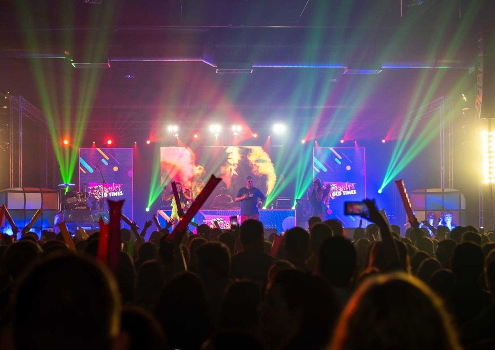 Aluguer Som,Luz,LEDWall-Produção de Eventos Plano Analógico Produções