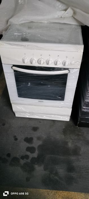 Fogão de marca Bosch em muito bom estado.