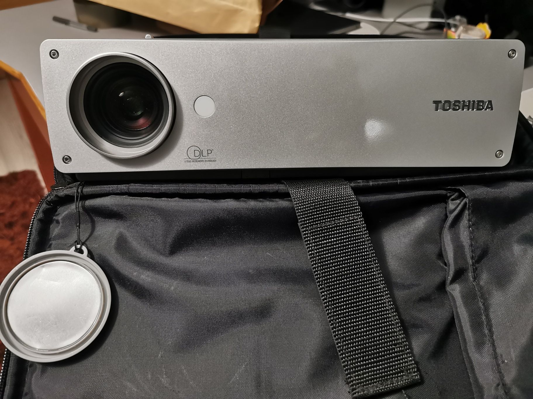 Projetor Toshiba TDP-T80