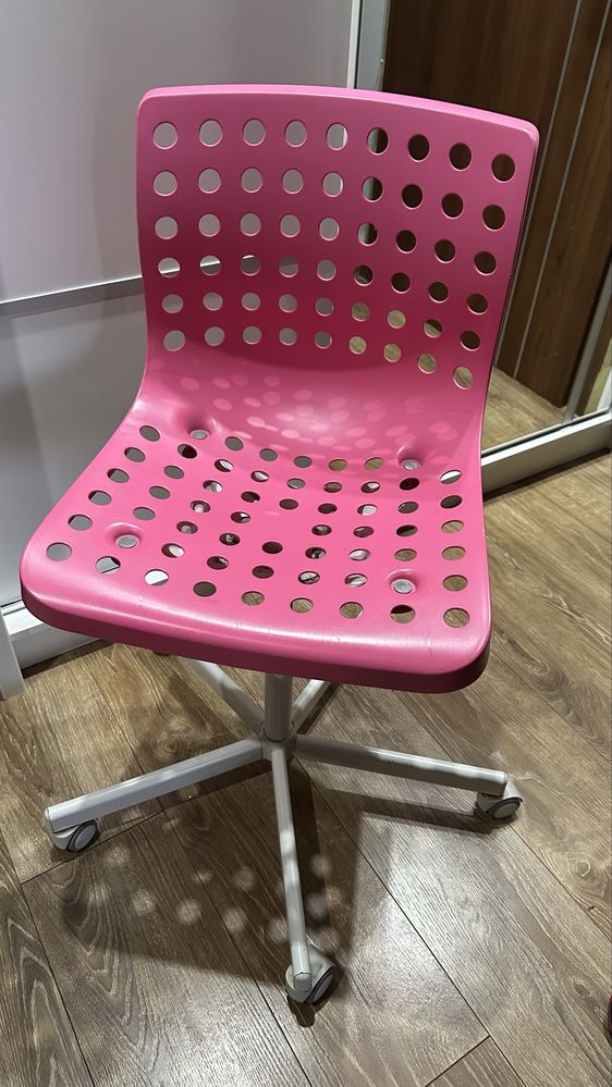 Dziecięce krzesło ikea regulowane