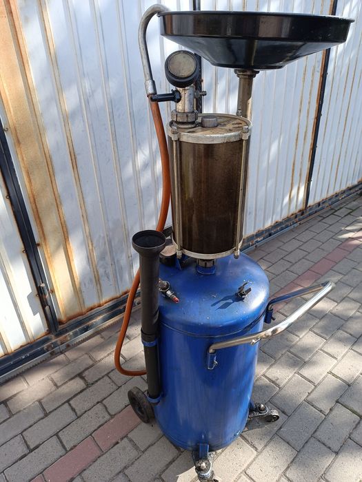 Вакуумна установка для зливу і заміни масламасла